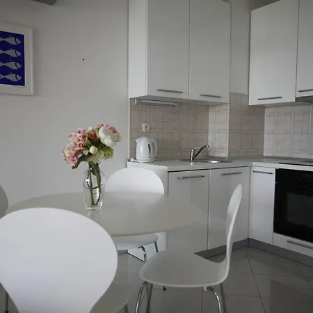 Art Split Apartment *